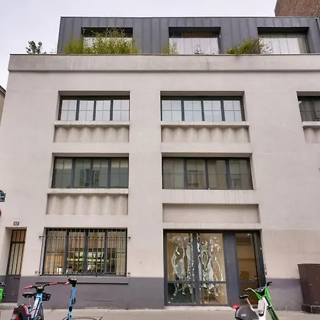 Superb 2 Bed In The Center 11th District
